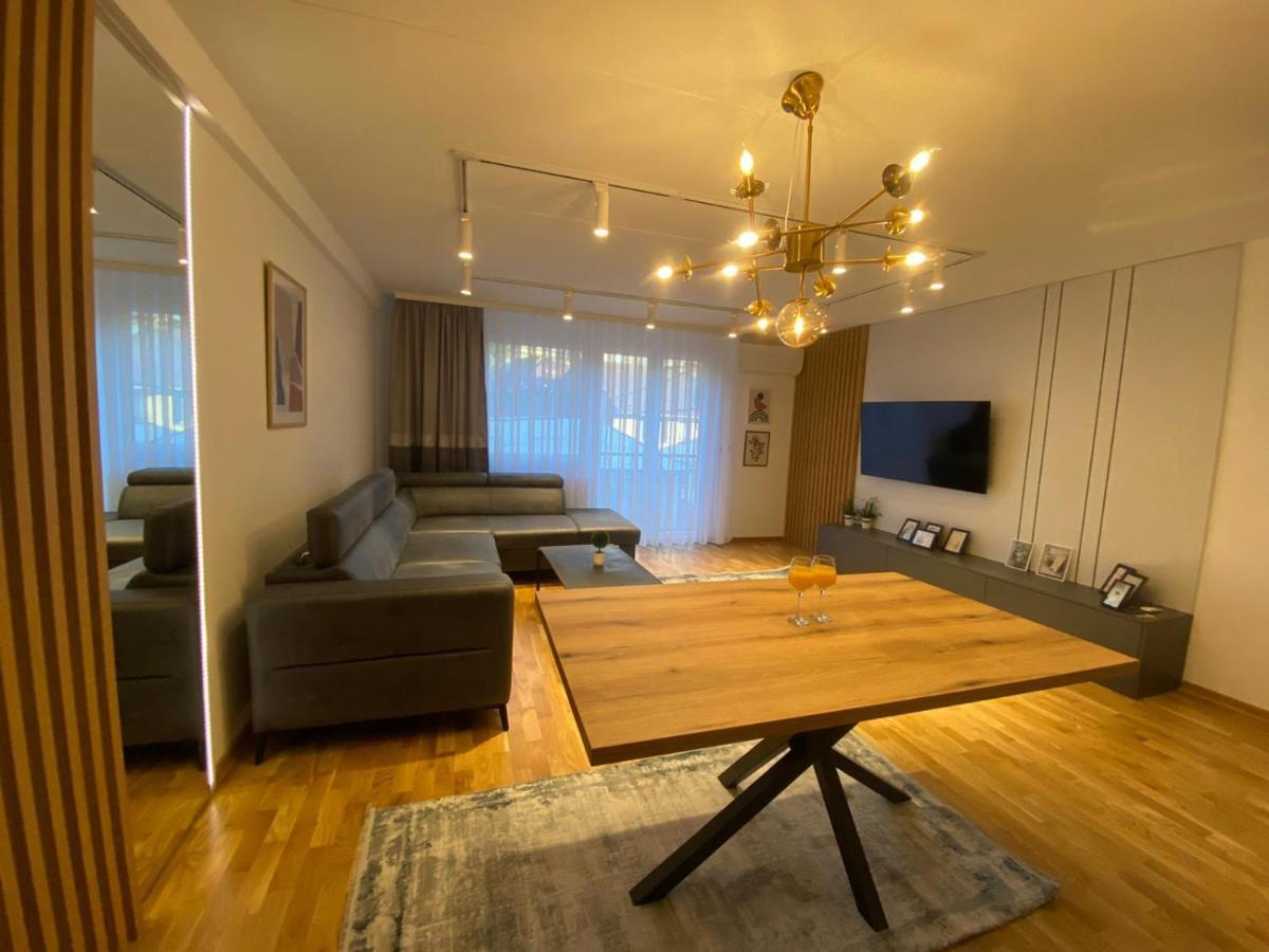 New Concept Included Garage Apartment Сараево Екстериор снимка