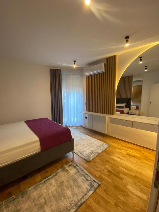 New Concept Included Garage Apartment Сараево Екстериор снимка
