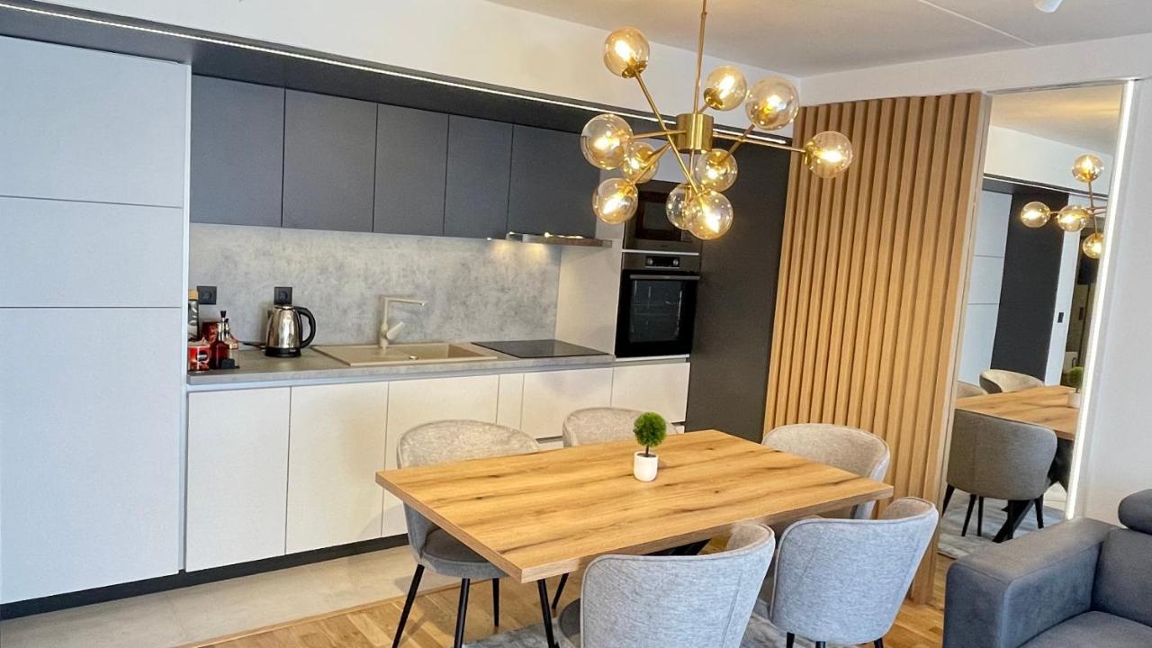 New Concept Included Garage Apartment Сараево Екстериор снимка